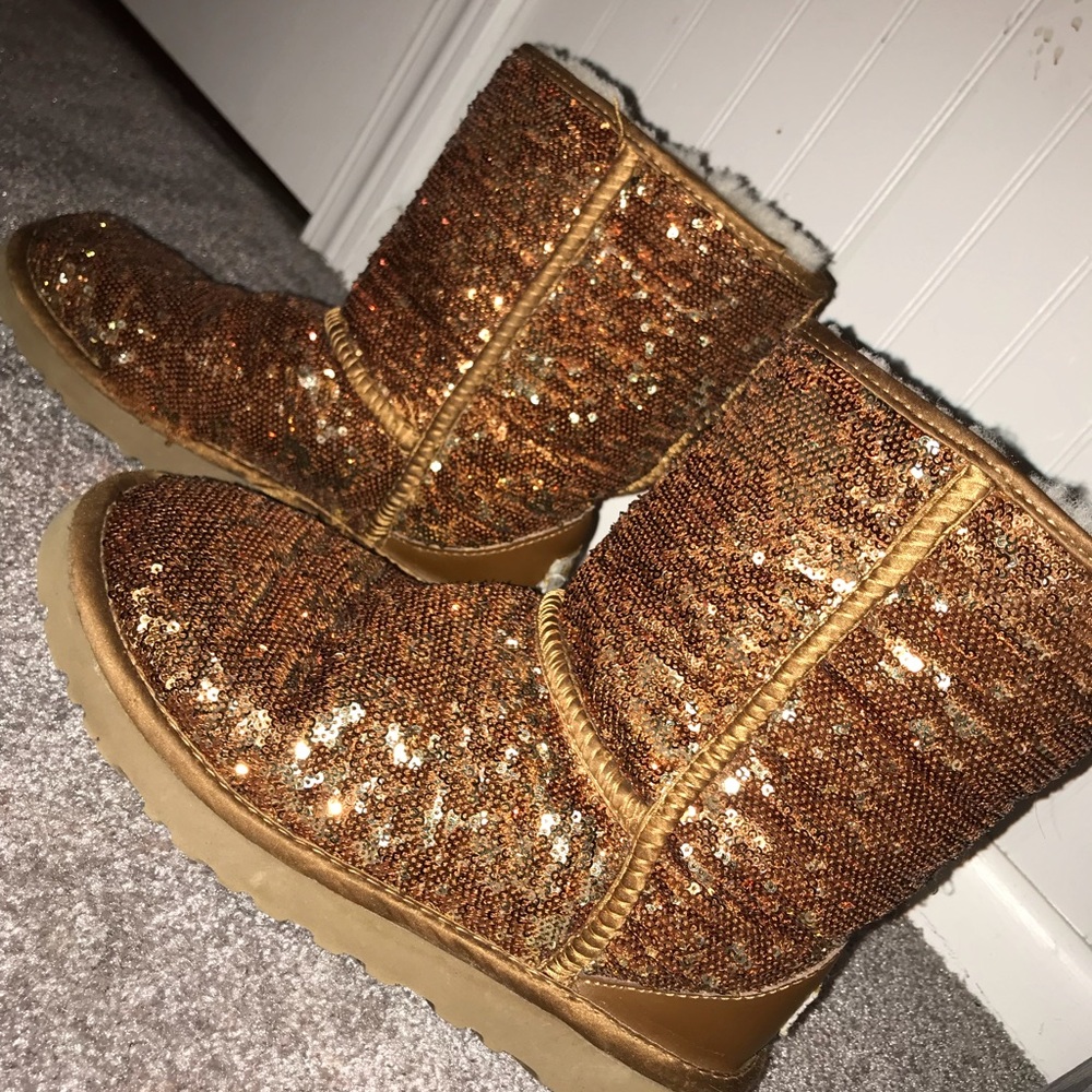 SPARKLE UGGS - Picture 3 of 4